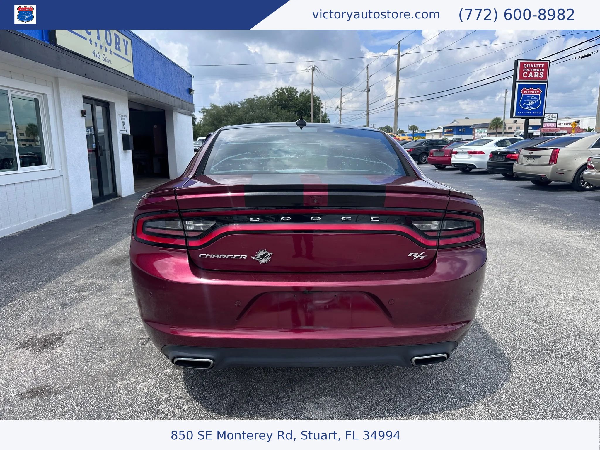 Used 2018 Dodge Charger R/T w/ Navigation & Travel Group image 9