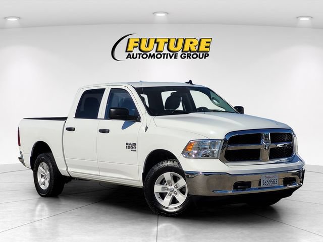 Used 2022 RAM 1500 Classic SLT w/ Electronics Group AWD/4WD image 1