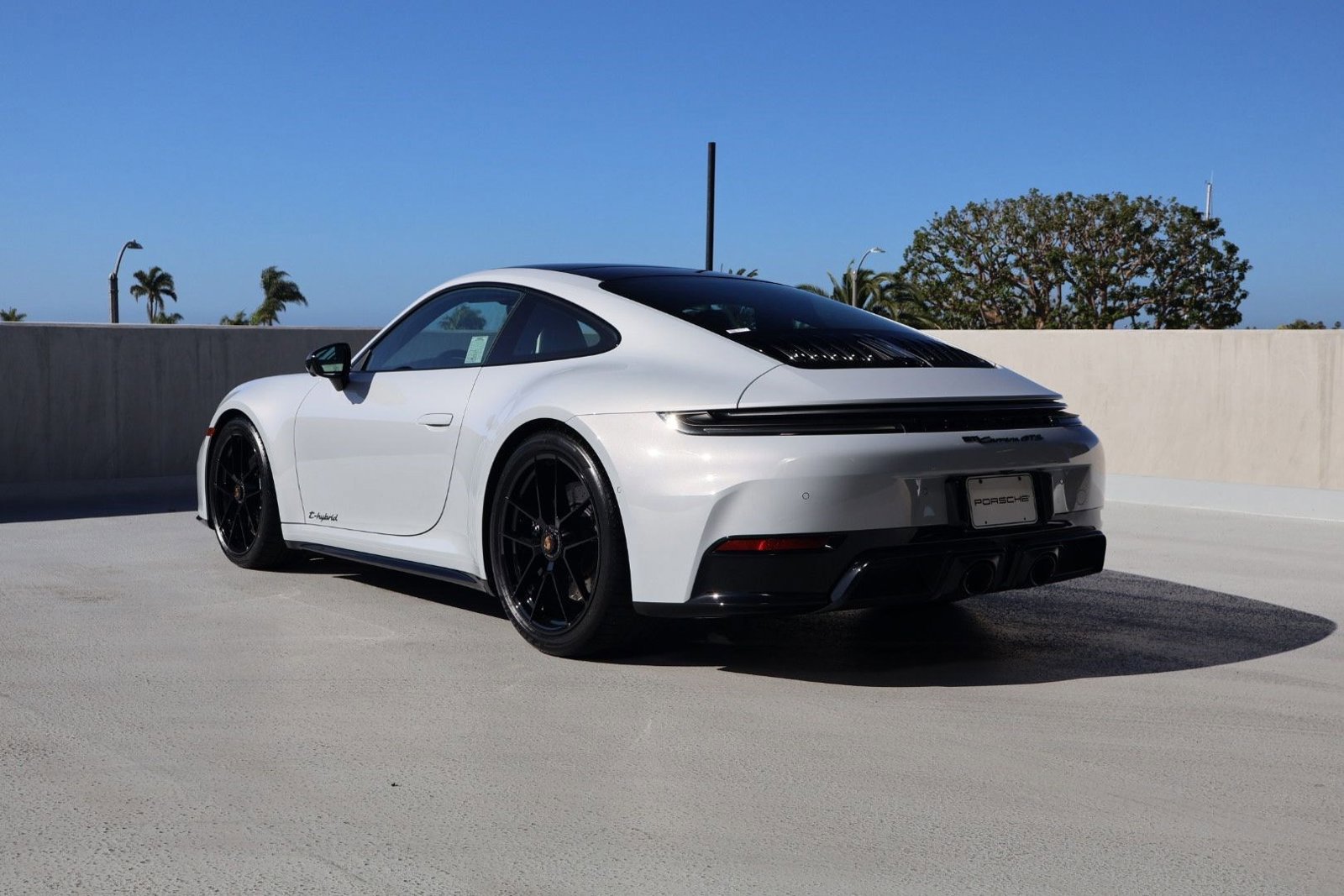 New 2026 Porsche 911 Carrera GTS image 3