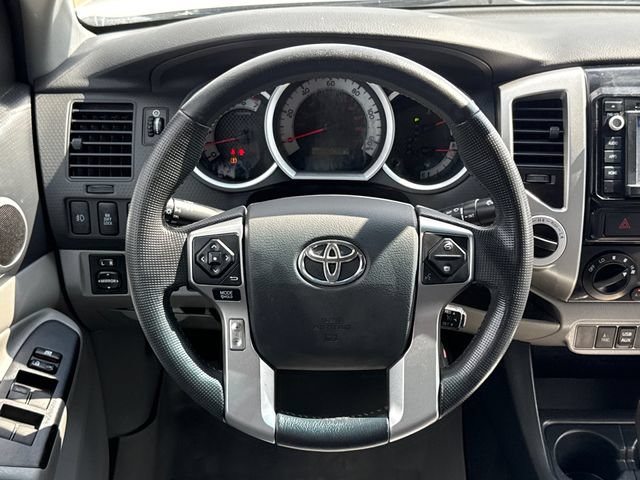 Used 2015 Toyota Tacoma 4x4 Double Cab w/ TRD Off-Road Package image 11