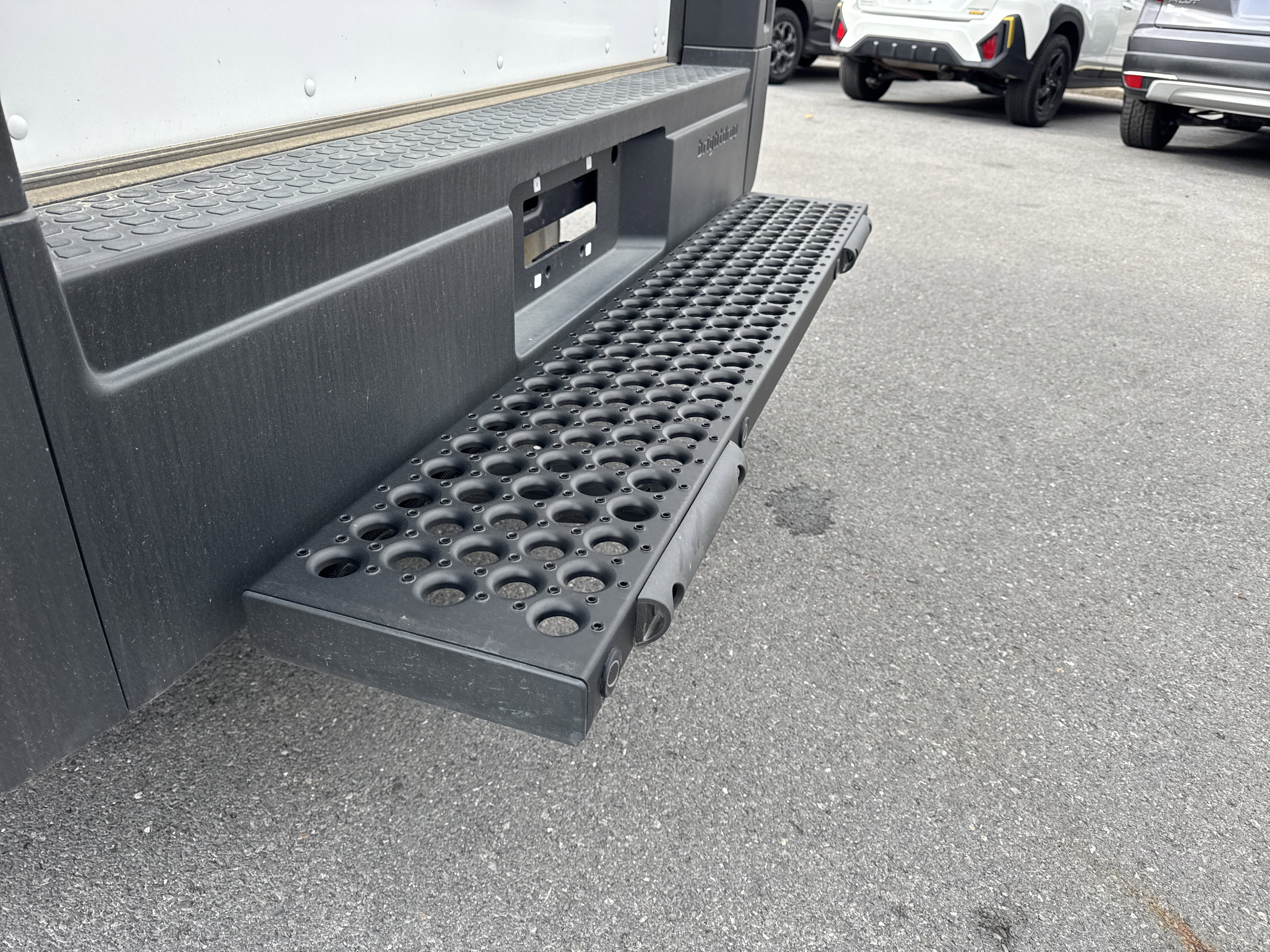 New 2025 Chevrolet Brightdrop 400 w/ Battery Pack, Max Range image 5