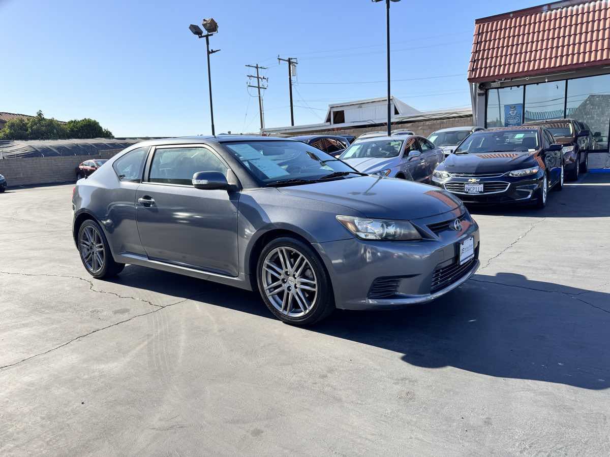 Used 2012 Scion tC FWD image 8