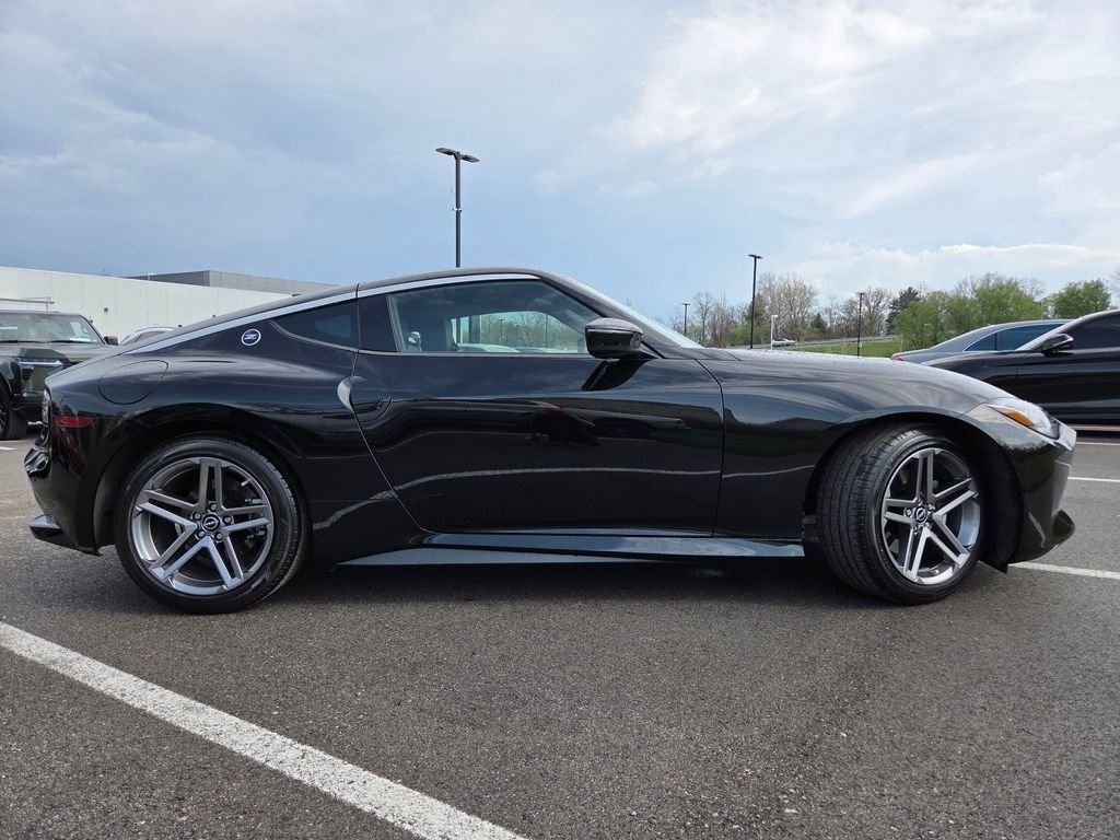 Used 2025 Nissan Z Sport w/ Floor Mat Package image 27