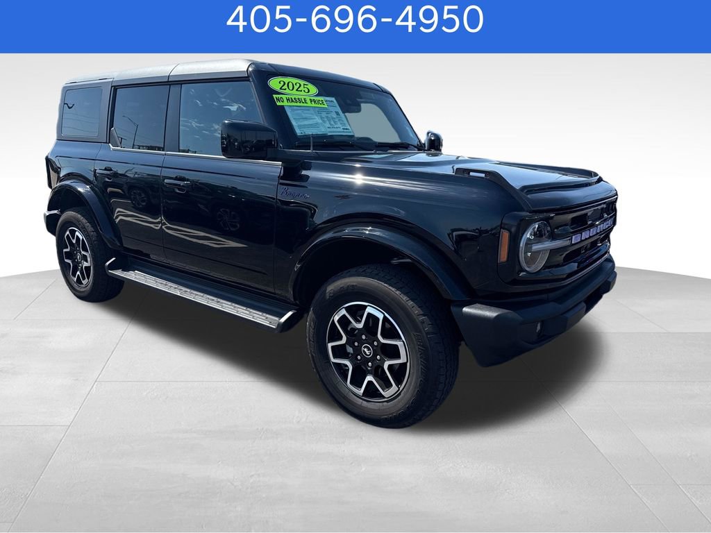 Used 2025 Ford Bronco Outer Banks AWD/4WD image 8