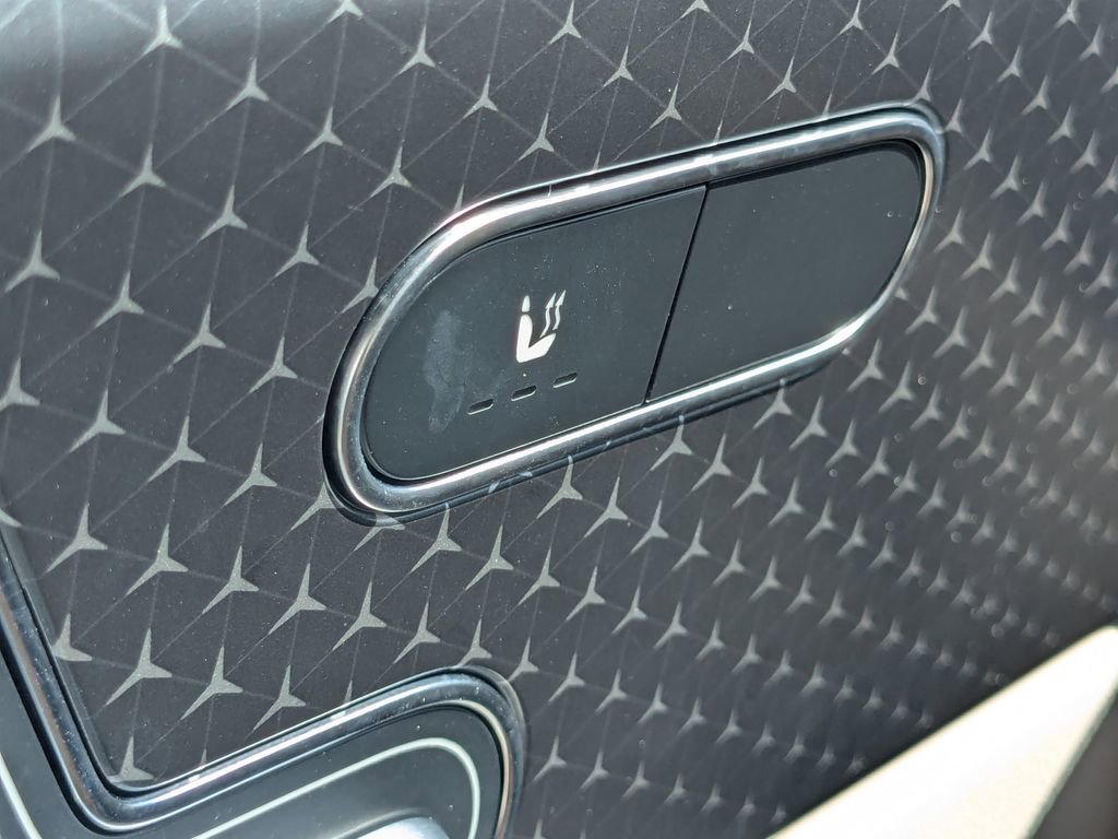 Certified 2025 Mercedes-Benz GLB 250 image 11