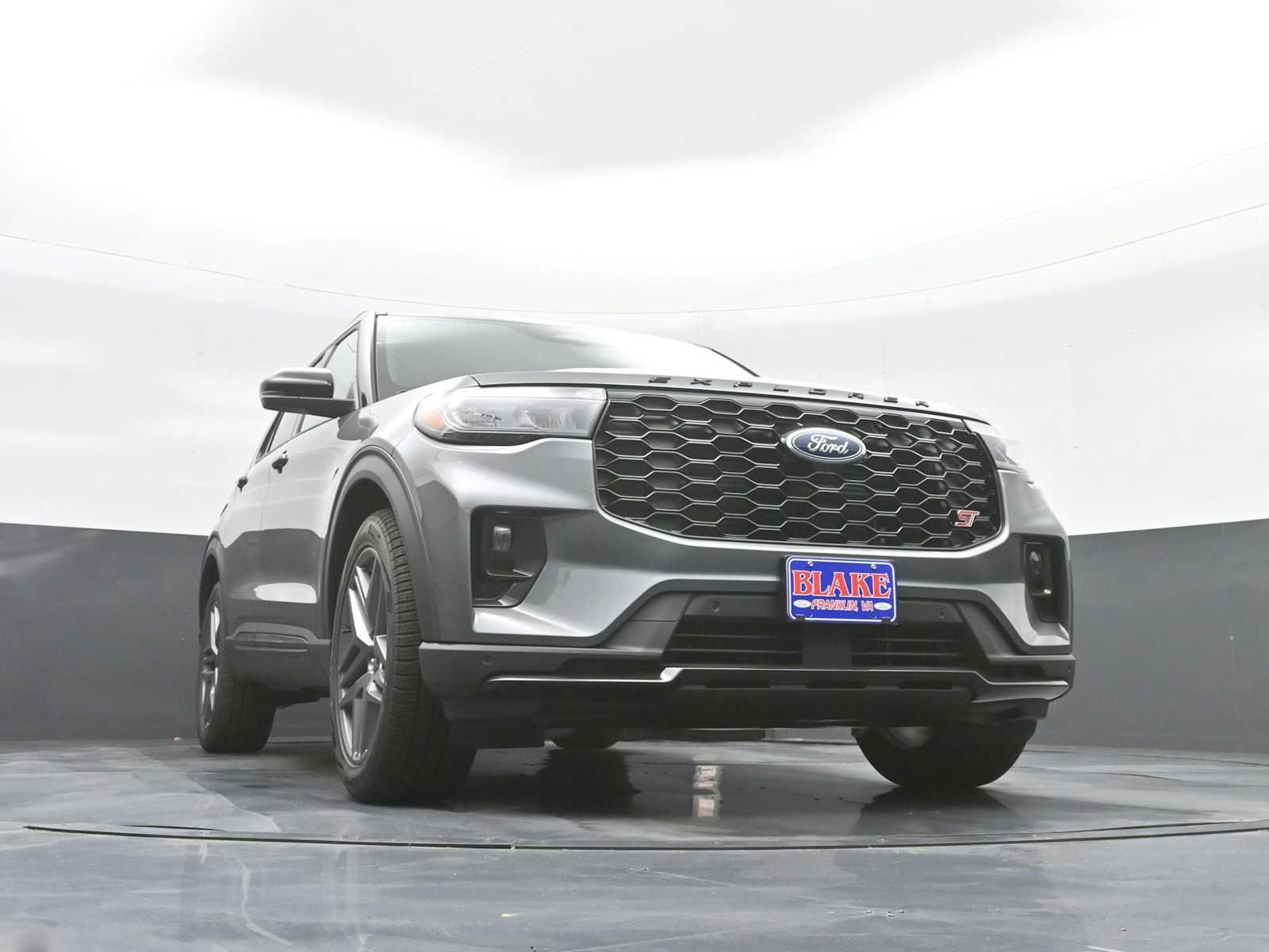 New 2026 Ford Explorer ST image 18