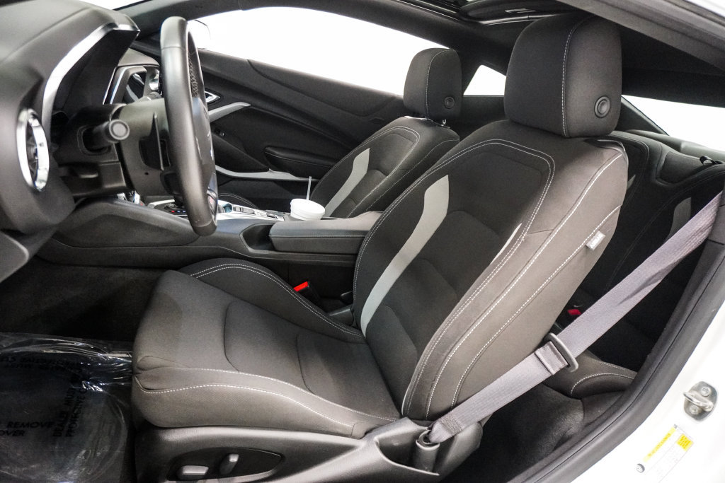 Used 2023 Chevrolet Camaro SS RWD image 6