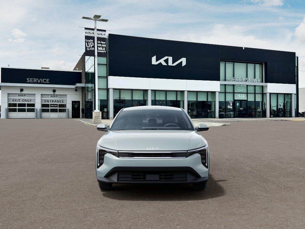 New 2026 Kia K4 FWD image 2