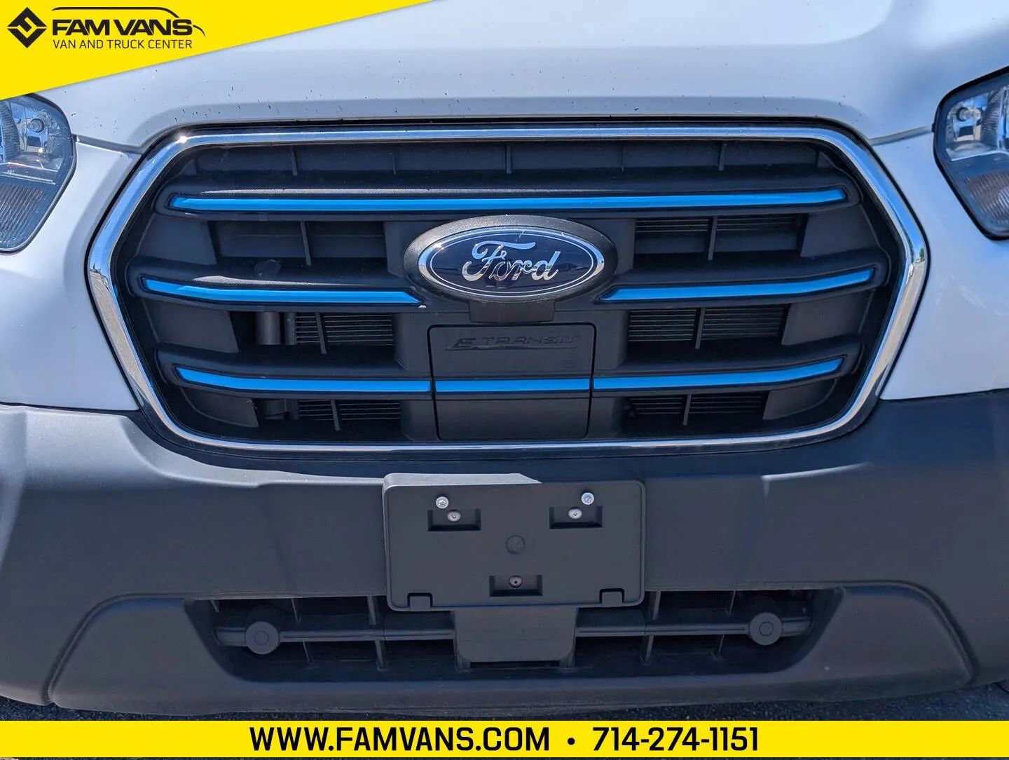 Used 2023 Ford E-Transit Medium Roof RWD image 3