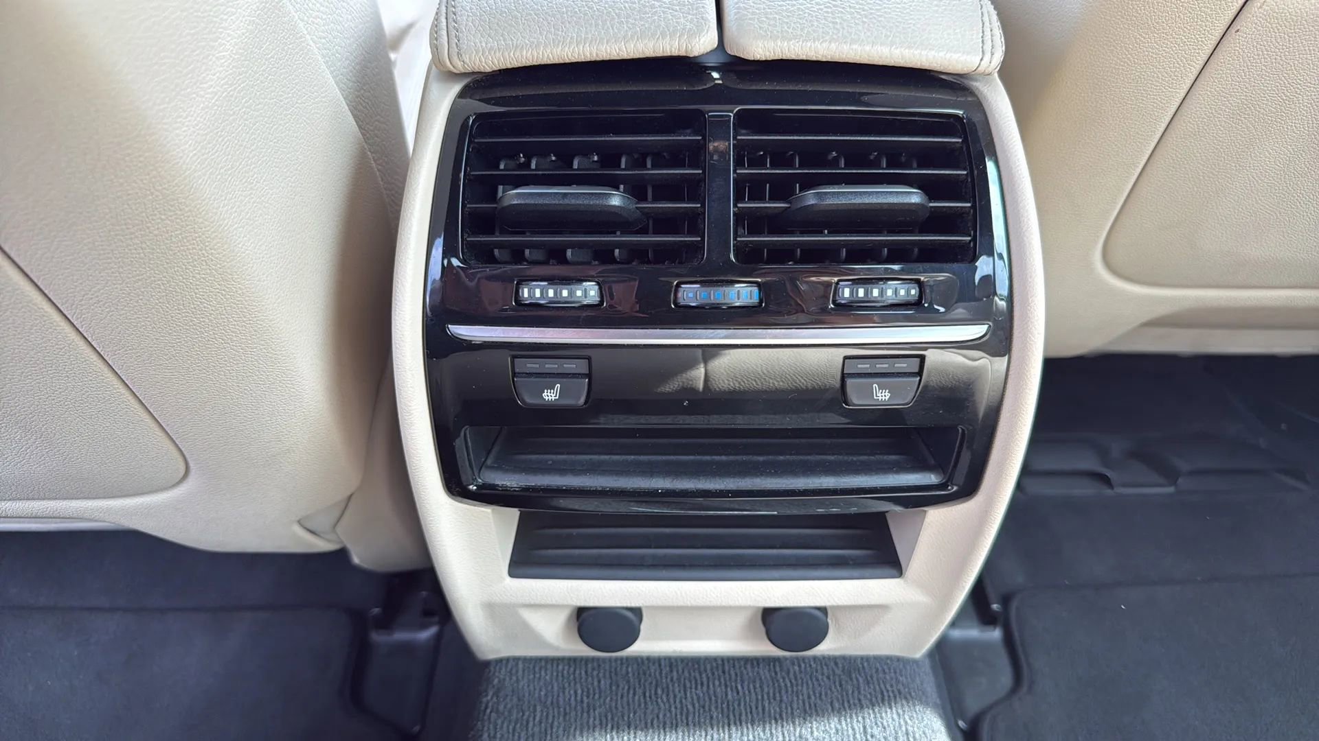 Used 2017 BMW 530i xDrive image 29