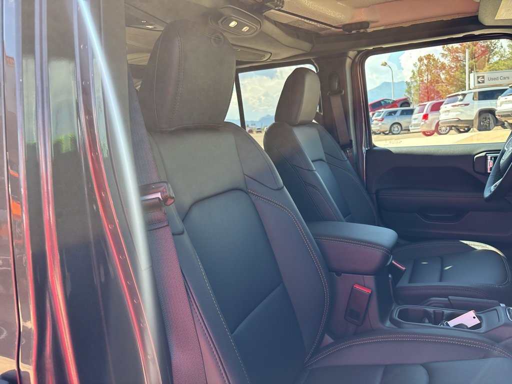 New 2025 Jeep Wrangler Unlimited Sahara image 26