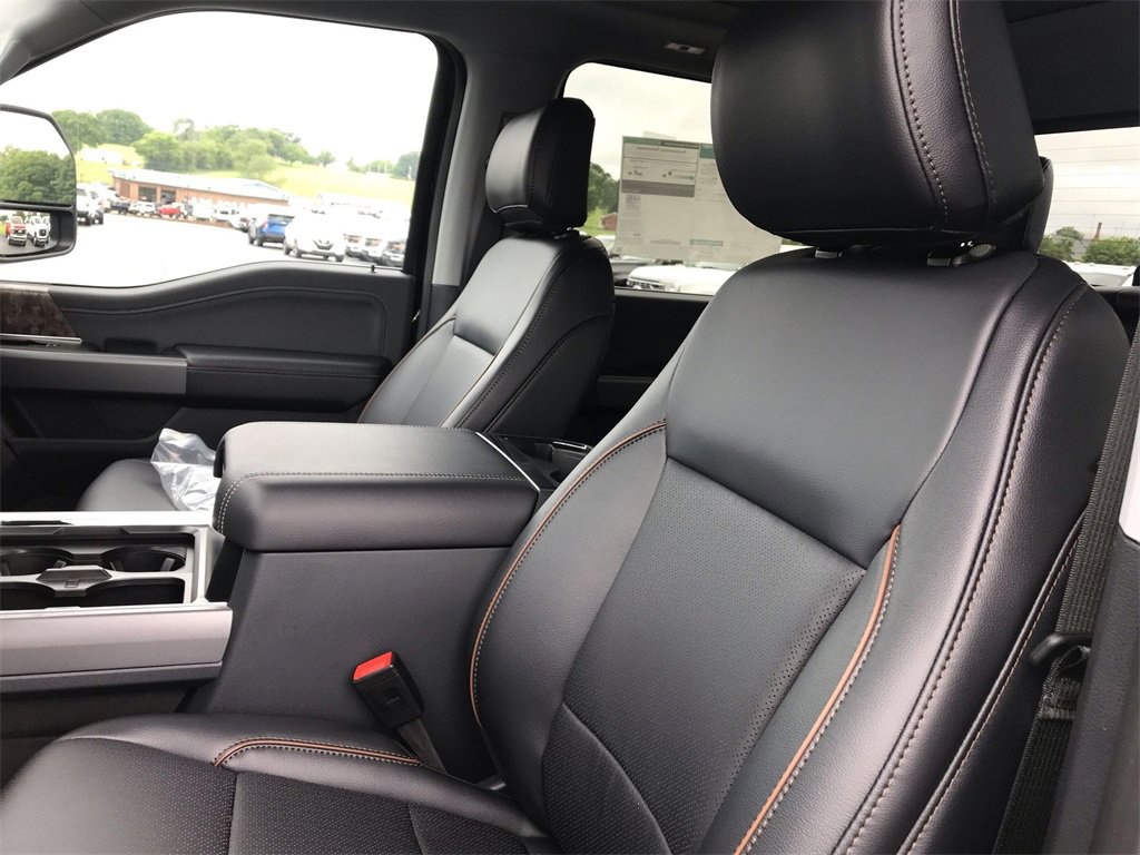 New 2025 Ford F250 Lariat w/ Lariat Ultimate Package image 11