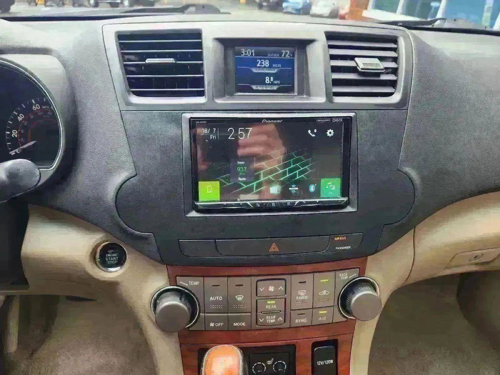 Used 2010 Toyota Highlander Limited image 43