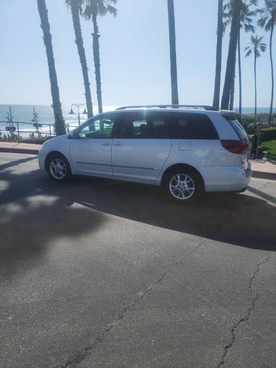Used 2004 Toyota Sienna XLE