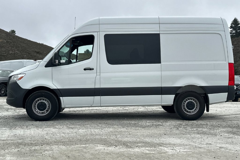 Used 2025 Mercedes-Benz Sprinter 2500 image 7