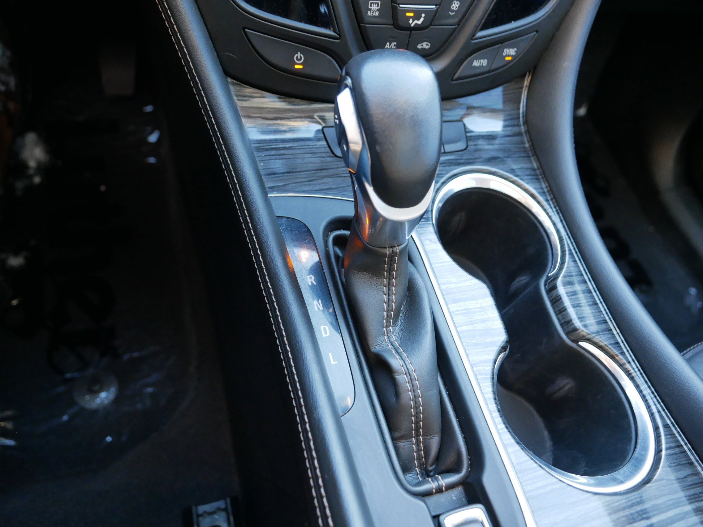 Used 2017 Buick Envision Essence w/ LPO, Cargo Package image 24