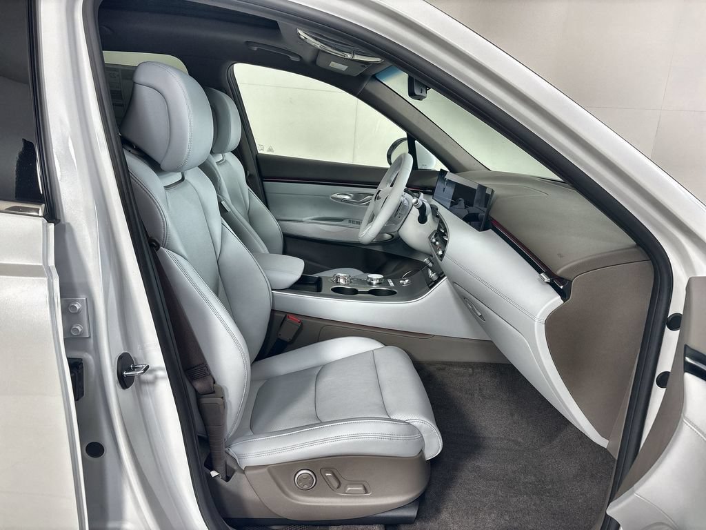 New 2027 Genesis GV70 2.5T Advanced AWD/4WD image 26