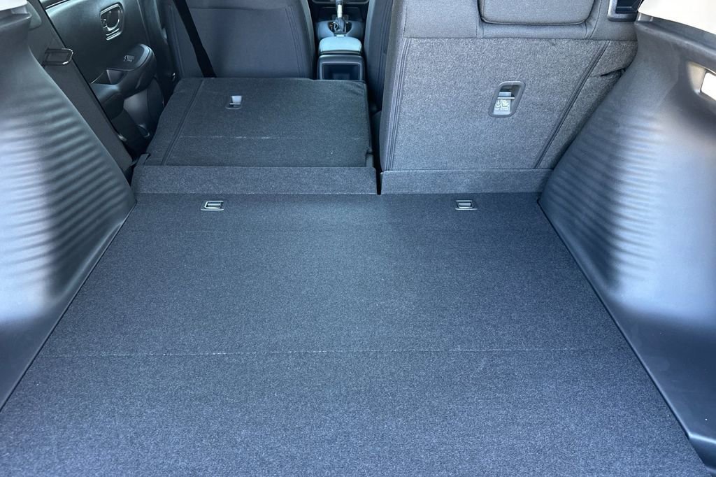 New 2026 Honda HR-V LX image 16