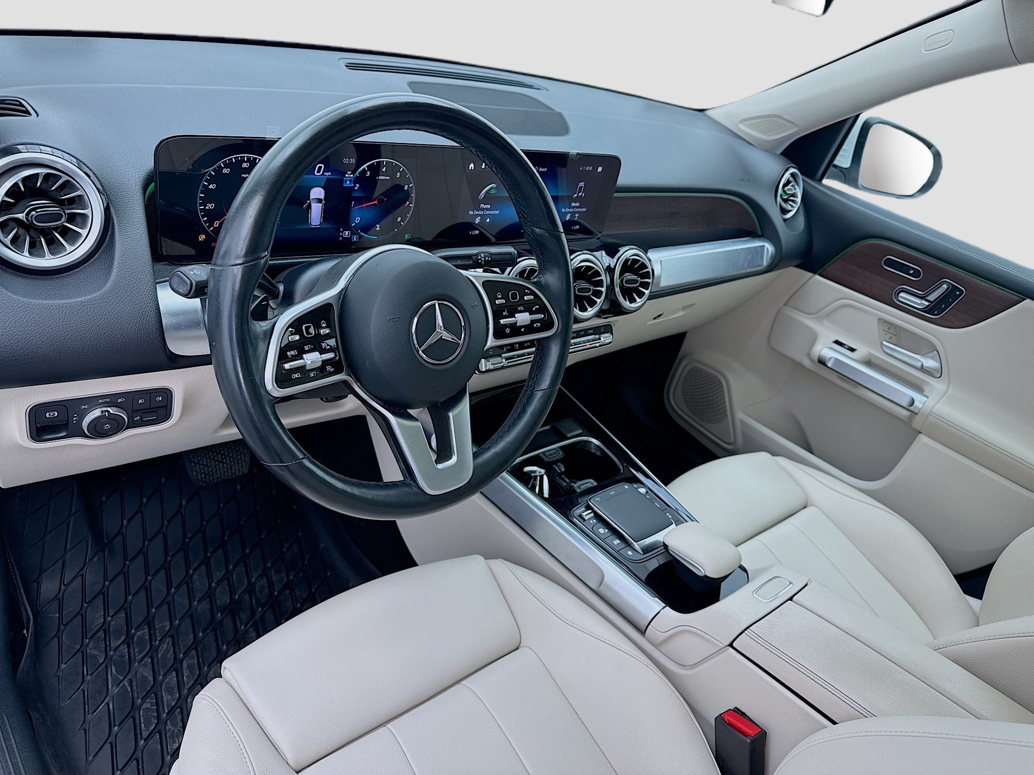 Used 2023 Mercedes-Benz GLB 250 image 7