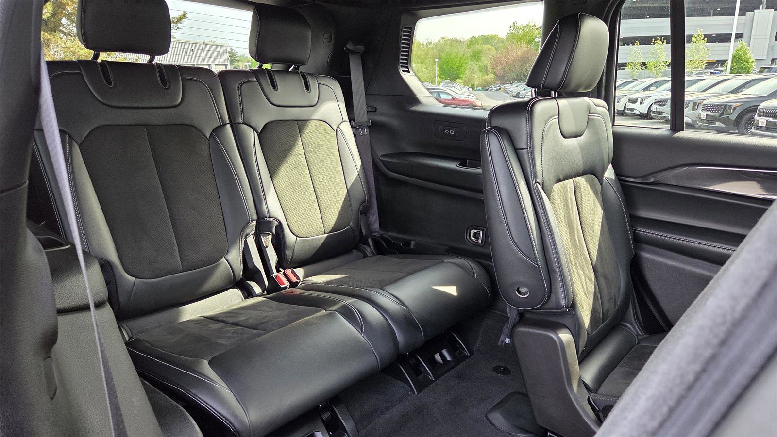 Used 2021 Jeep Grand Cherokee L Laredo AWD/4WD image 28