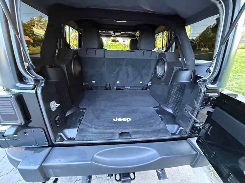 Used 2015 Jeep Wrangler Unlimited Sport w/ Quick Order Package 24S AWD/4WD image 8