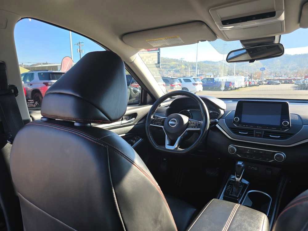 Used 2023 Nissan Altima 2.5 SR image 10