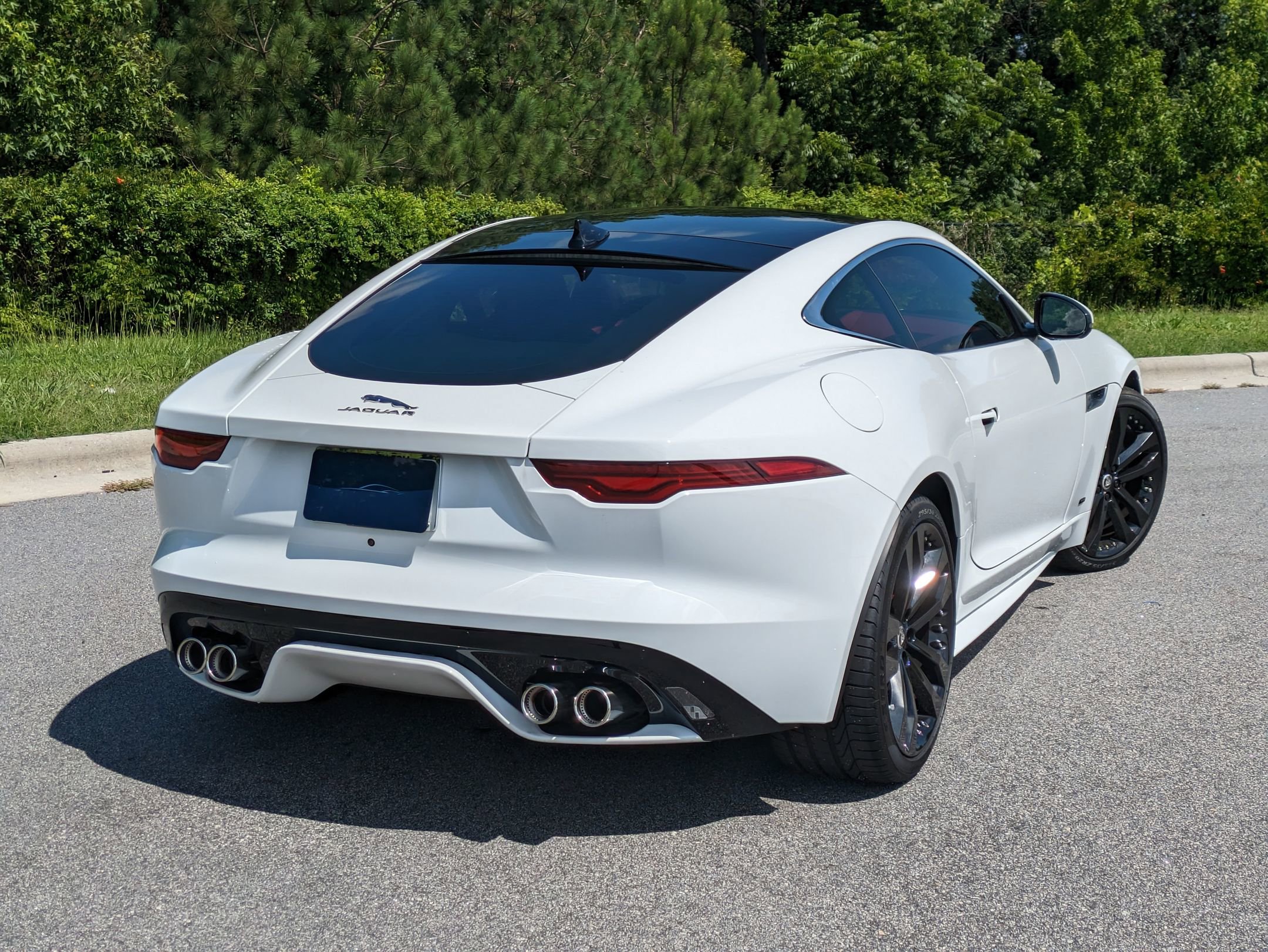 New 2024 Jaguar F-TYPE Coupe AWD image 6