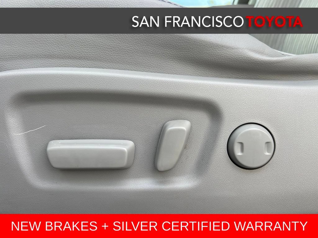 Certified 2016 Toyota Highlander Plus AWD/4WD image 12