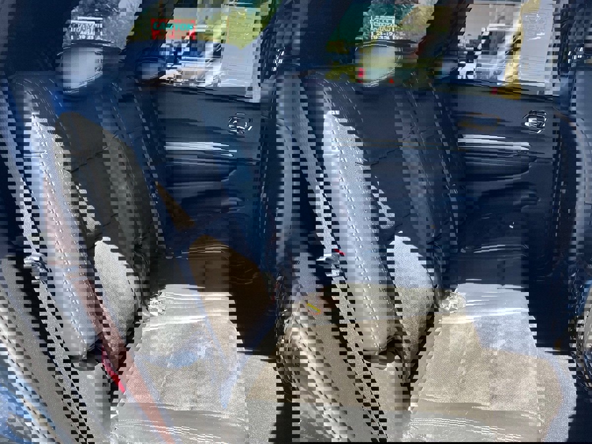 Used 2020 Dodge Durango GT image 34