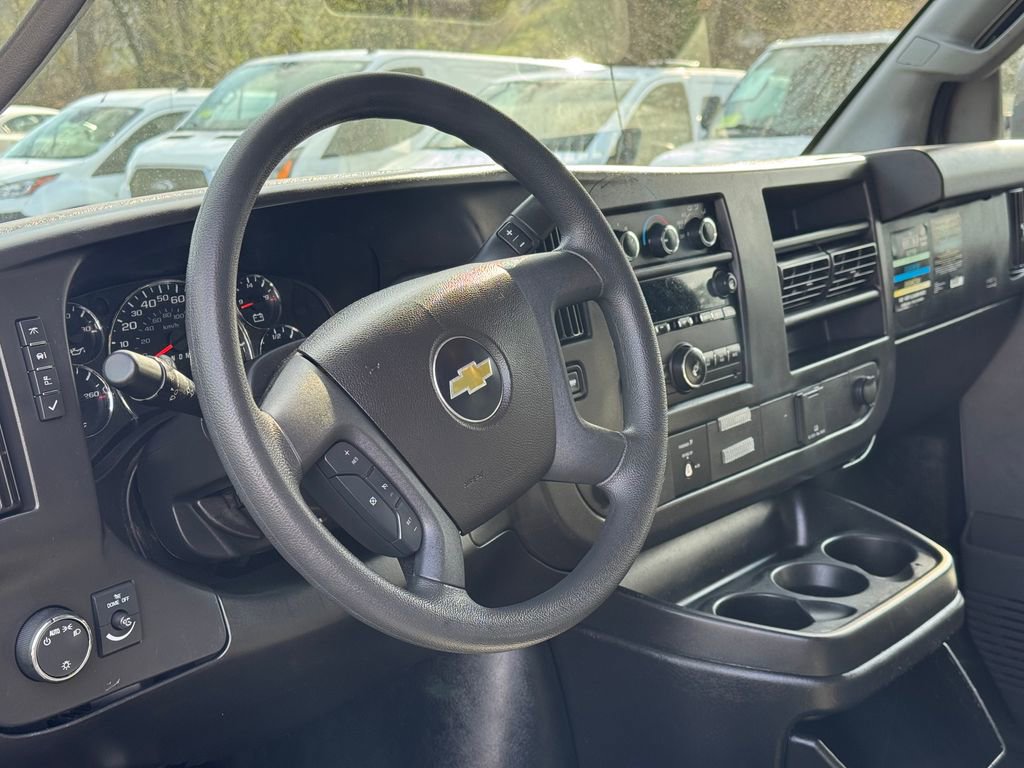 Used 2017 Chevrolet Express 2500 image 20