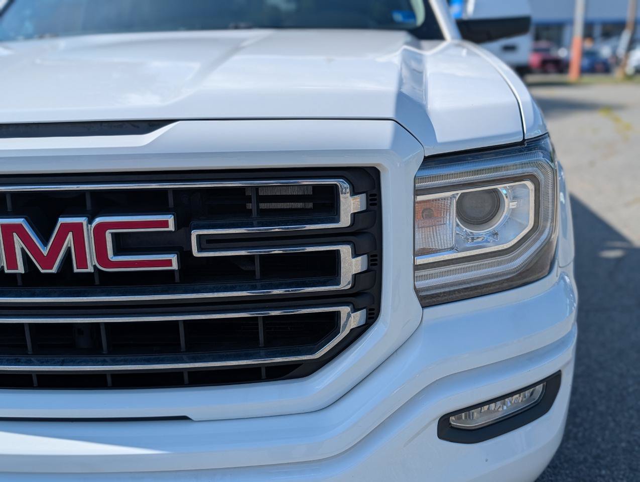 Used 2019 GMC Sierra 1500 Limited w/ Elevation Edition AWD/4WD image 11