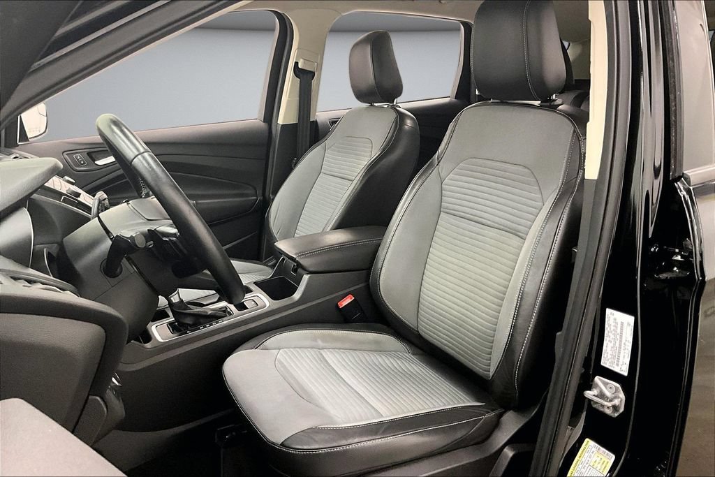 Used 2018 Ford Escape SE w/ SE Sport Appearance Package AWD/4WD image 20