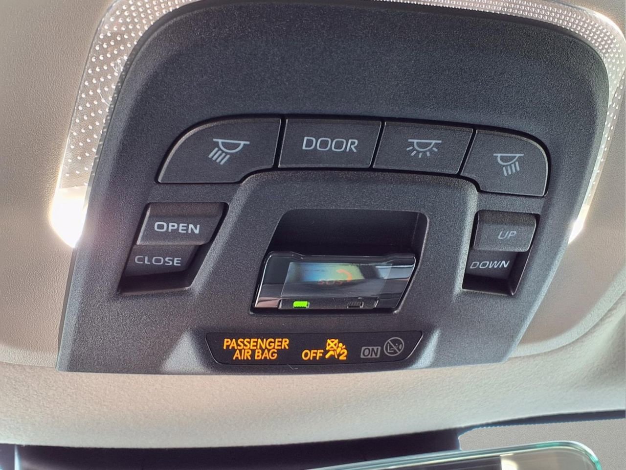 Used 2025 Toyota Corolla XLE image 22