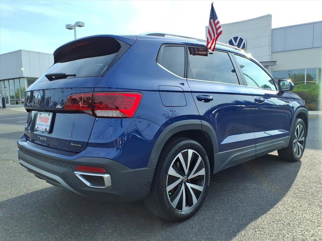 Used 2022 Volkswagen Taos SE w/ Panoramic Sunroof Package image 6
