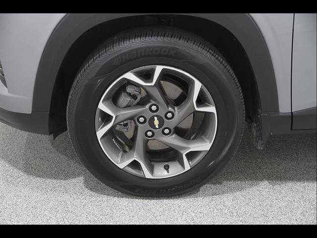 Used 2024 Chevrolet Trax LT w/ Driver Confidence Package FWD image 21