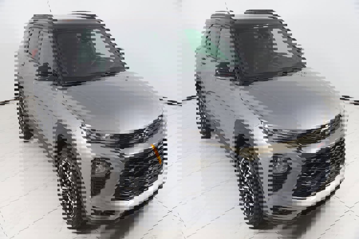 Used 2023 Chevrolet TrailBlazer RS image 43