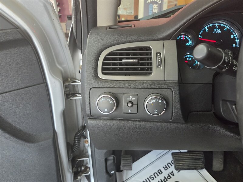 Used 2012 Chevrolet Silverado 1500 LTZ AWD/4WD image 29