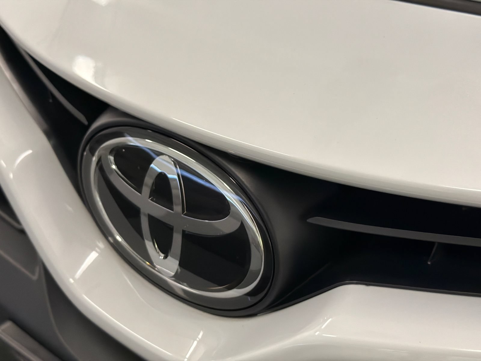 Used 2024 Toyota Camry SE FWD image 10