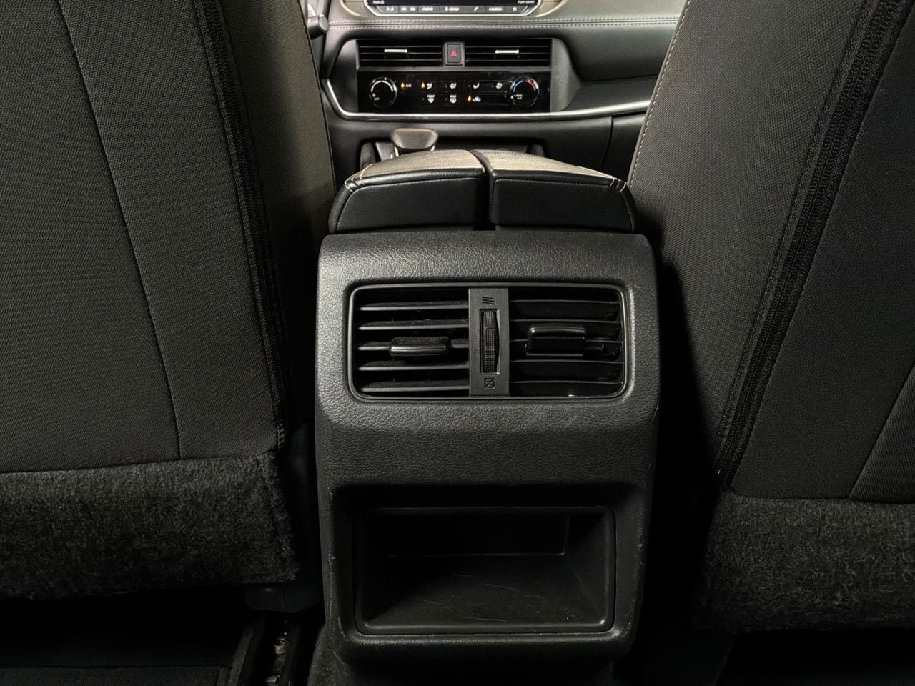 Used 2023 Nissan Rogue S AWD/4WD image 14