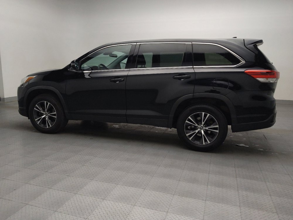 Used 2019 Toyota Highlander Plus image 3