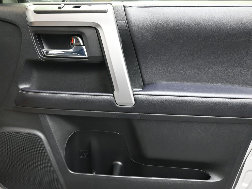 Used 2023 Toyota 4Runner Limited image 11