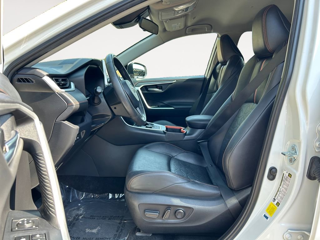 Used 2023 Toyota RAV4 Adventure image 15