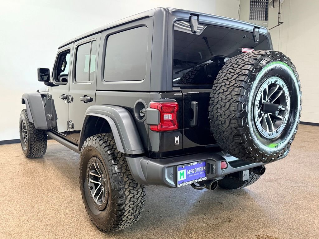 Used 2024 Jeep Wrangler Unlimited Sport AWD/4WD image 3