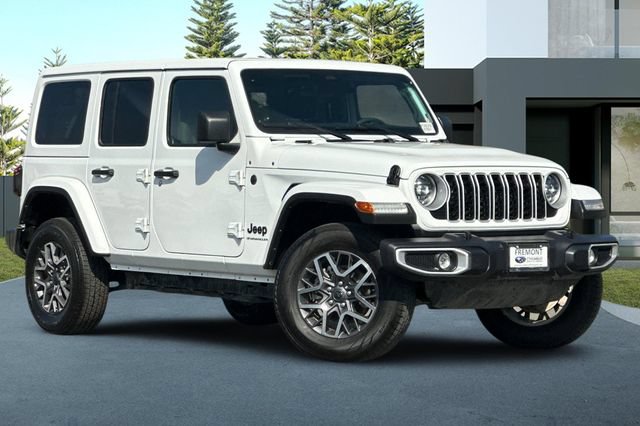 Used 2025 Jeep Wrangler Unlimited Sahara AWD/4WD video 2