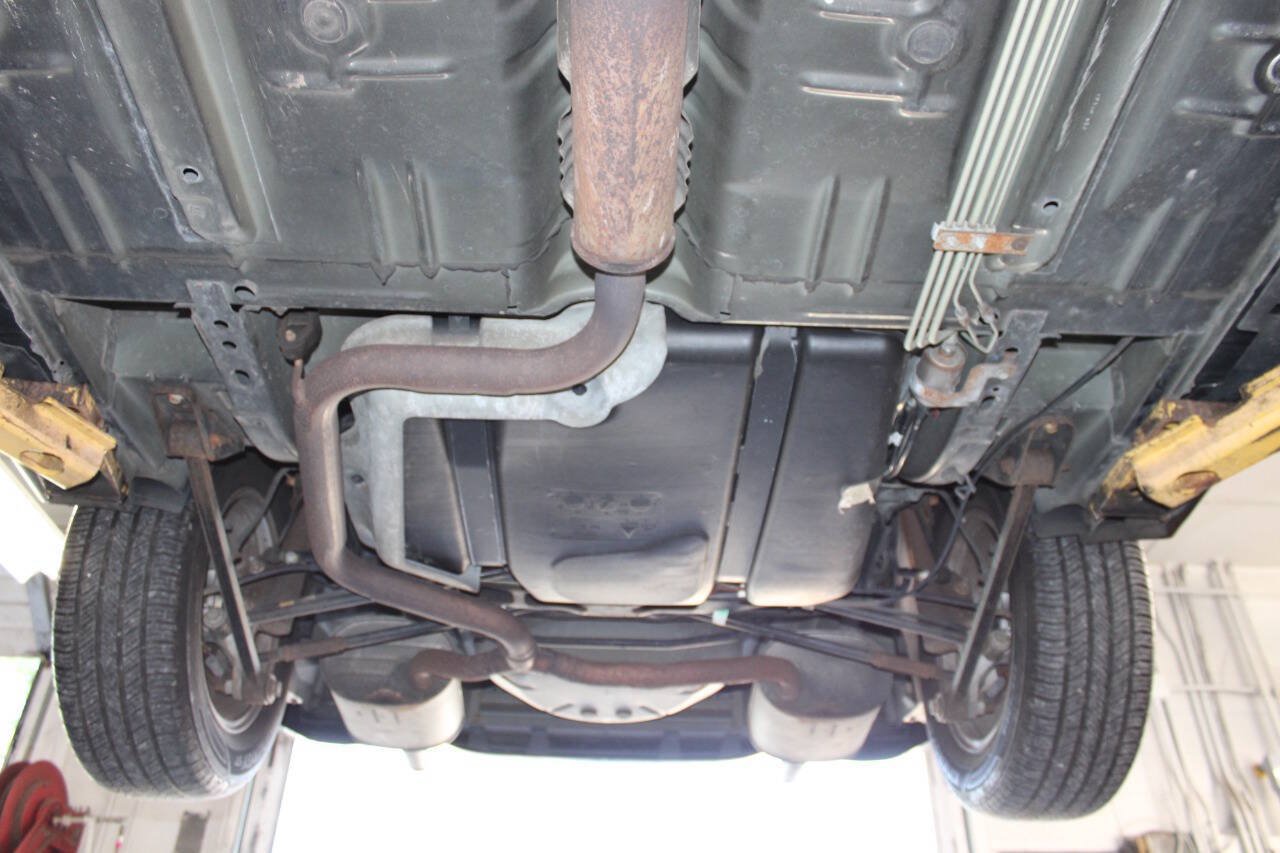 Used 2002 Chevrolet Monte Carlo SS w/ Preferred Equipment Group FWD image 25
