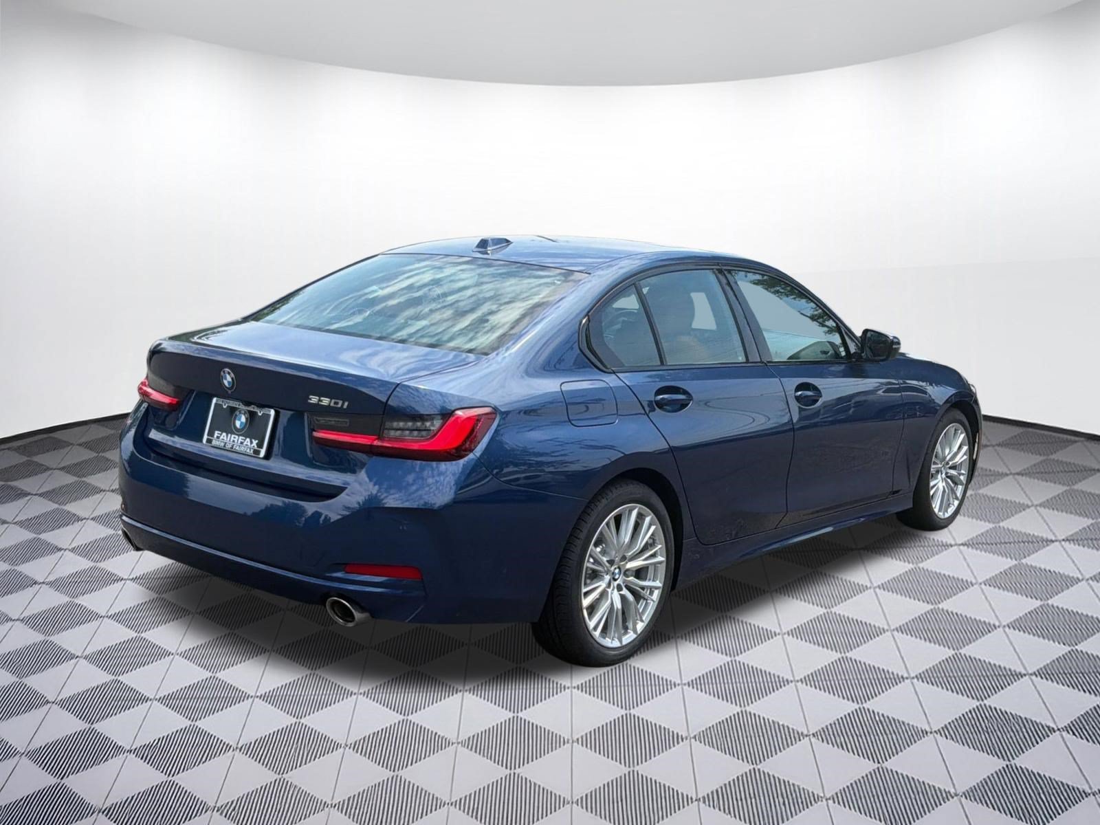 Certified 2023 BMW 330i Sedan w/ Premium Package RWD image 9