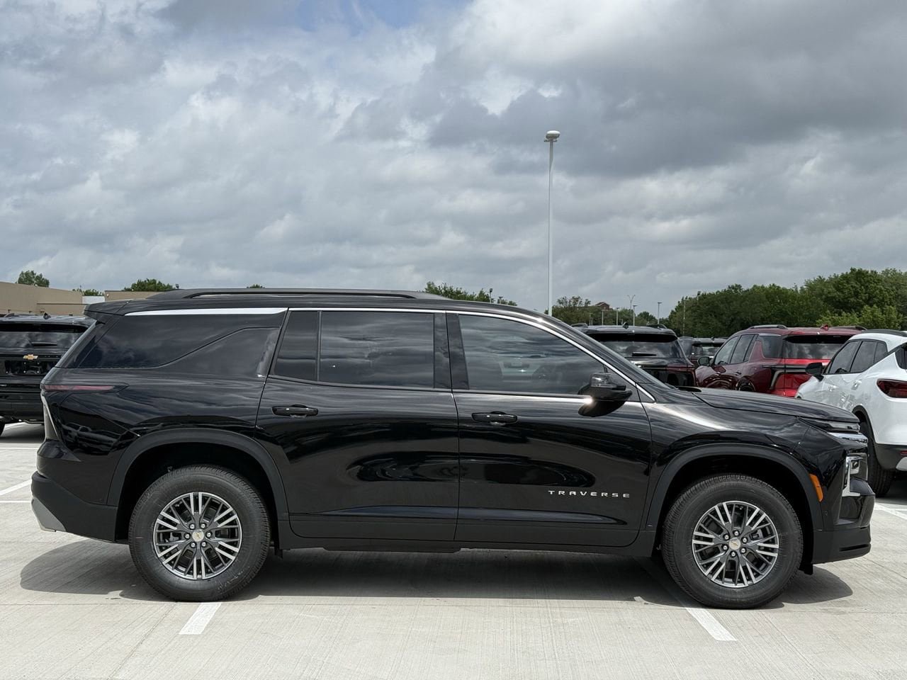 New 2026 Chevrolet Traverse LT w/ Enhanced Driving Package image 3