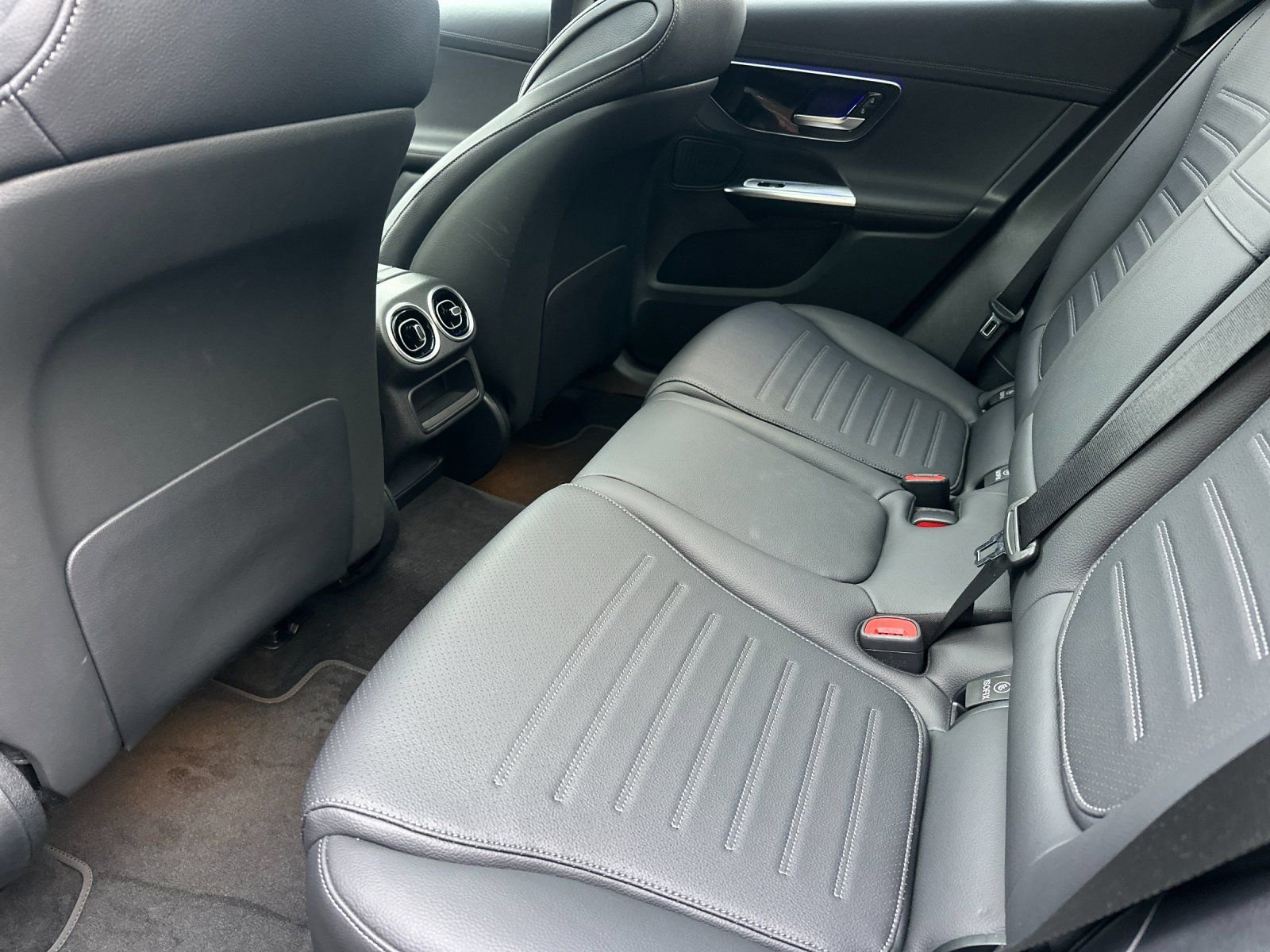 Certified 2025 Mercedes-Benz GLC 300 4MATIC image 12