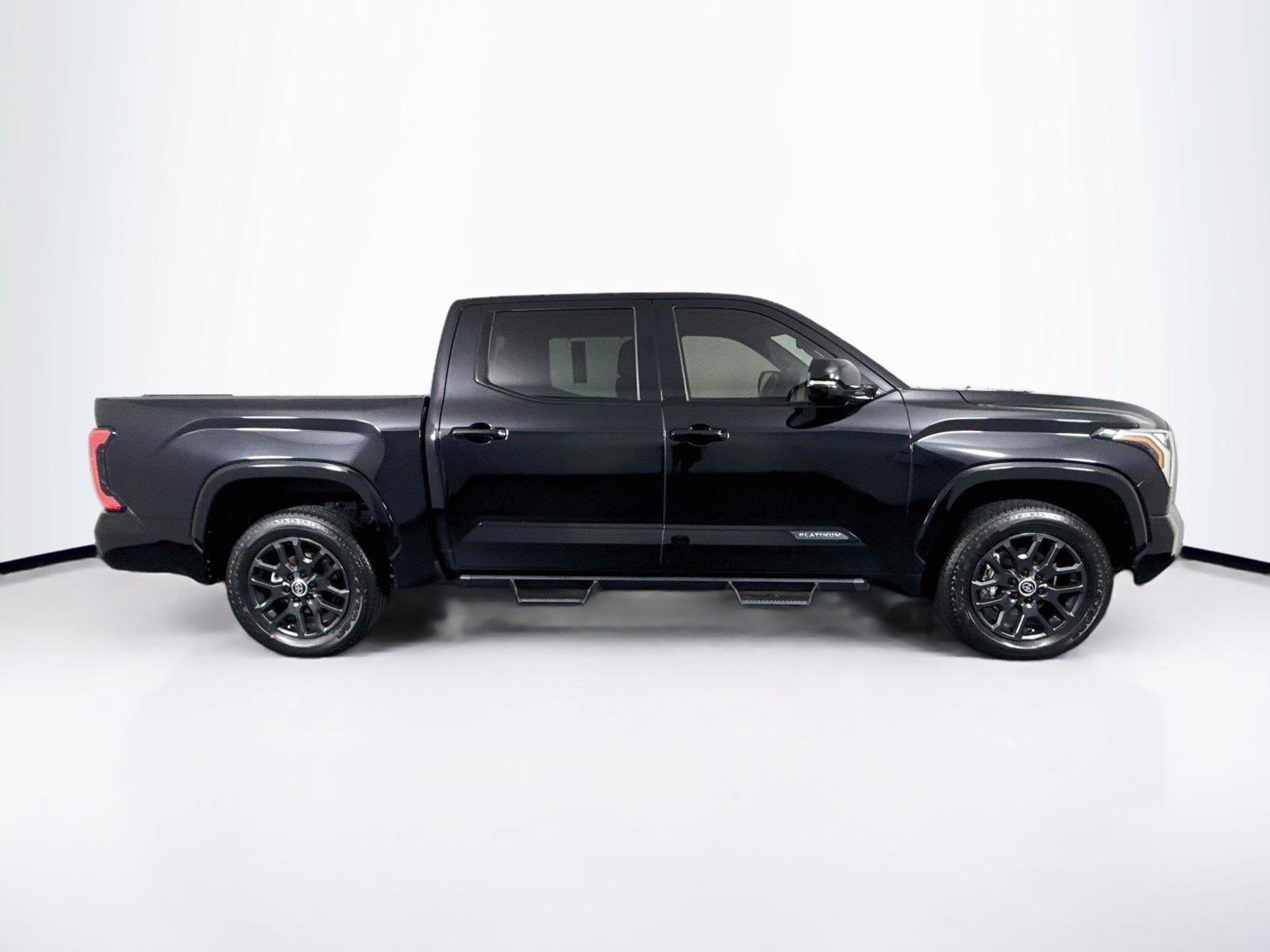 Used 2024 Toyota Tundra Platinum AWD/4WD image 11