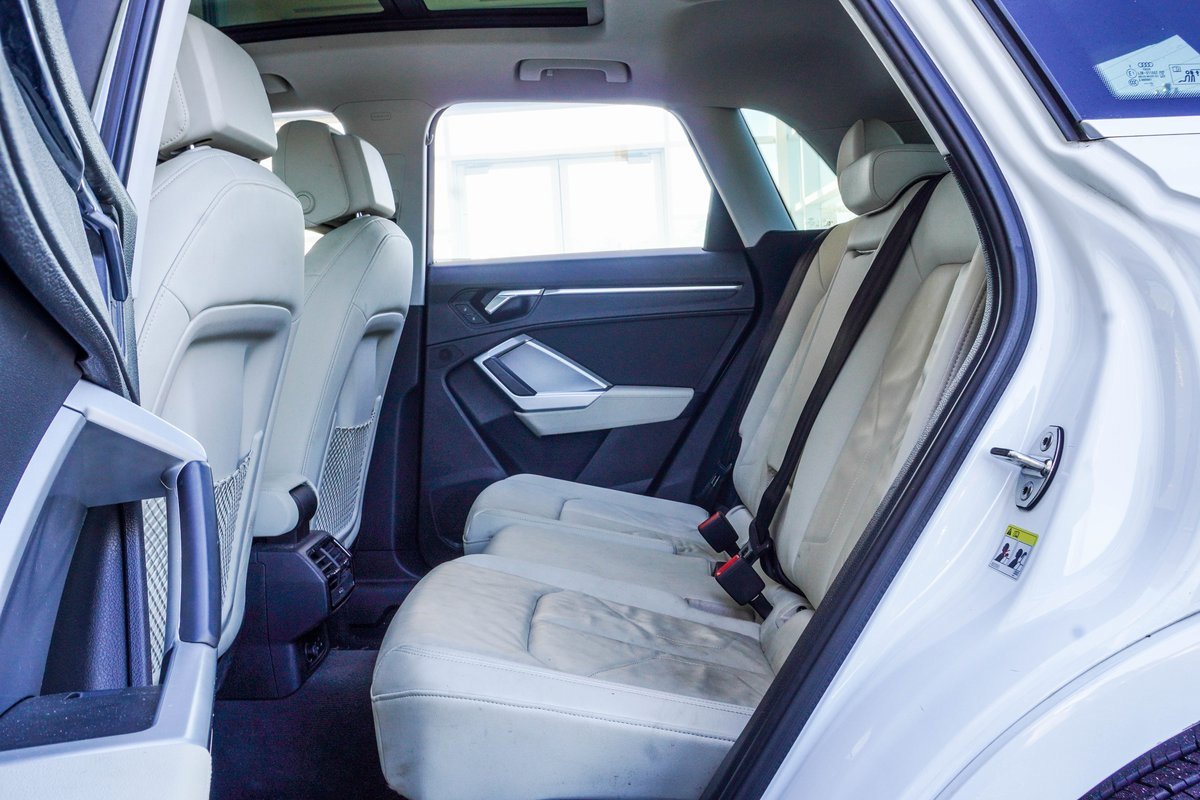 Used 2019 Audi Q3 2.0T Premium image 17